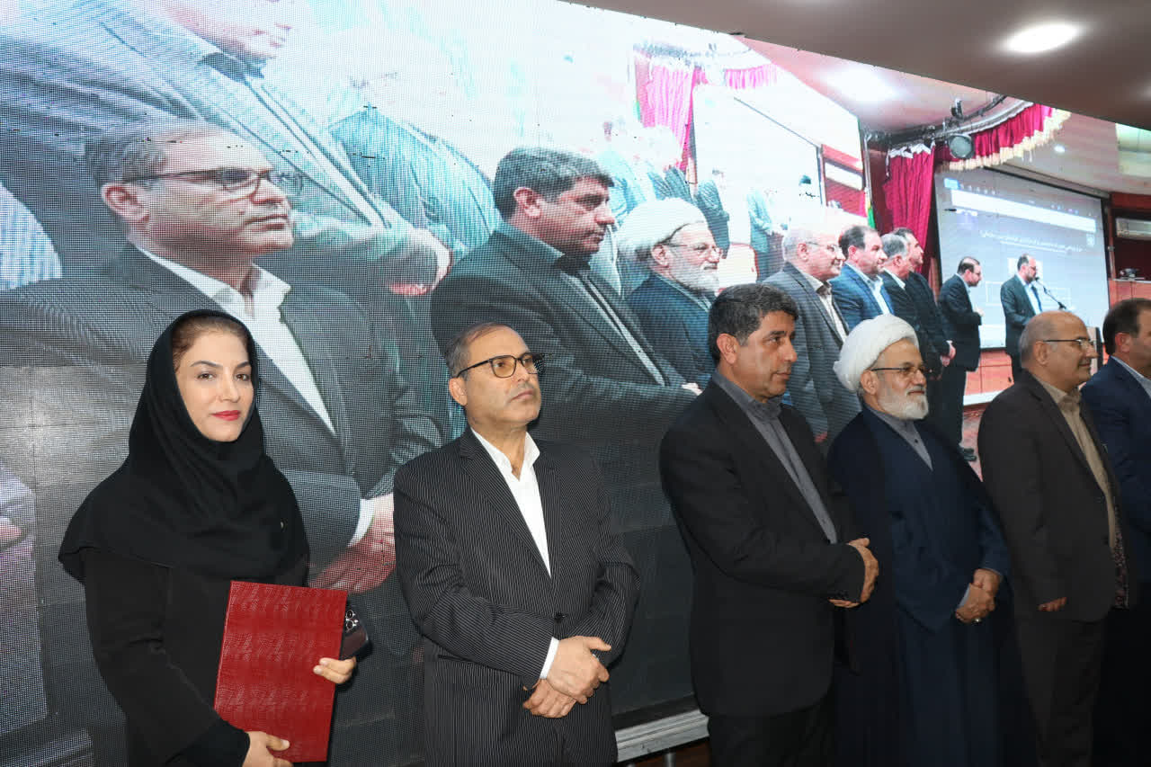 تجلیل از شرکت توسعه کشت دانه‌های روغنی در هفته پژوهش